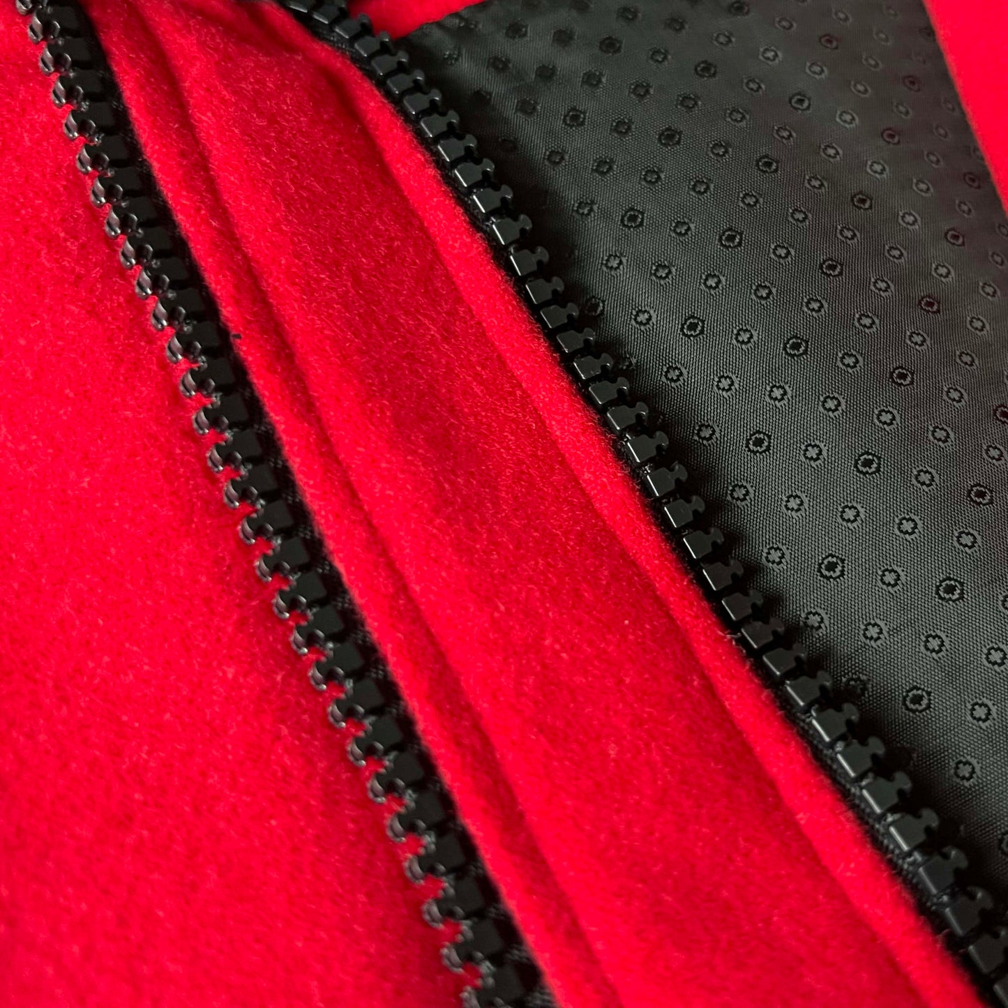 NEU! Mantel Taurino King rot